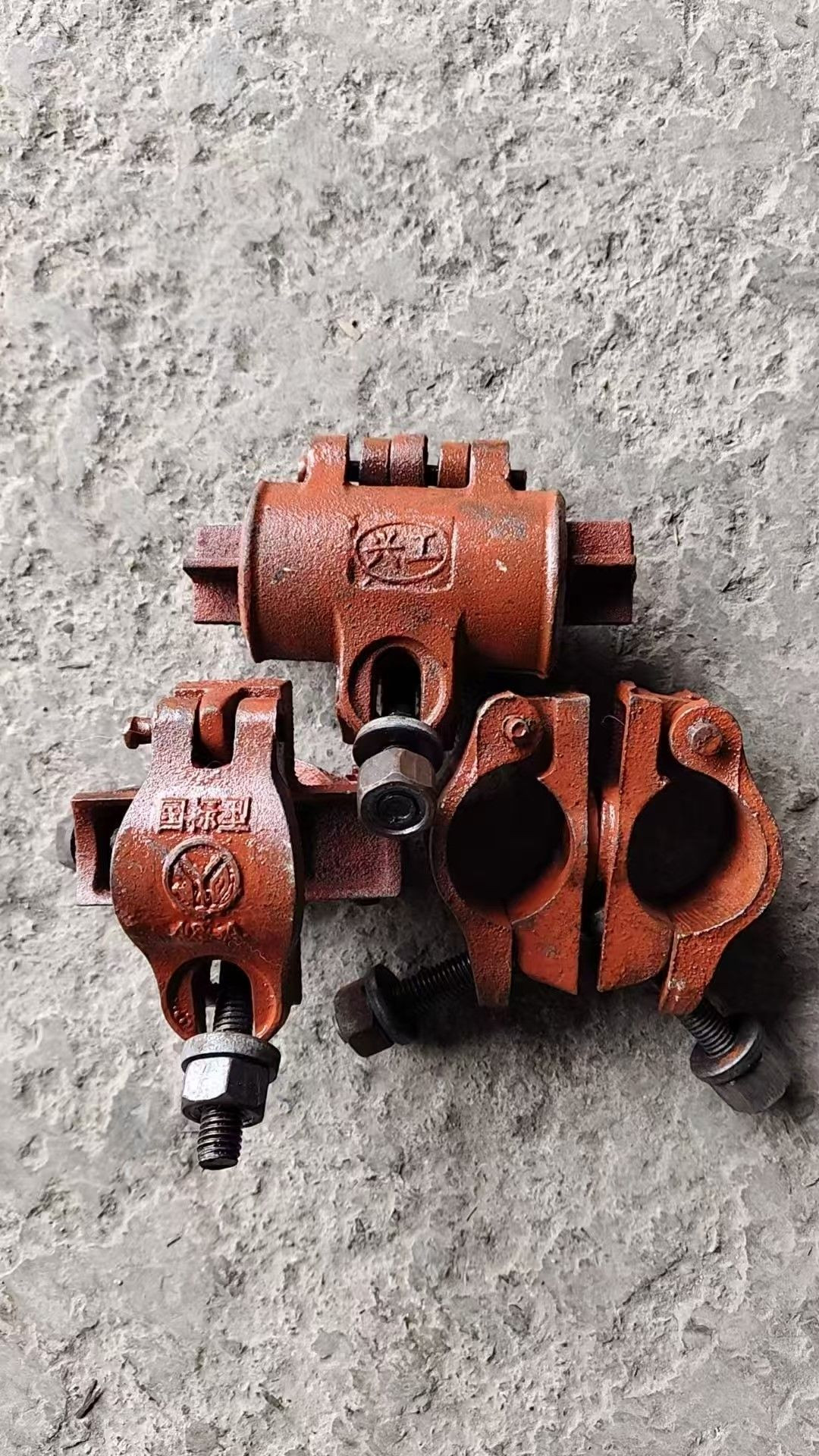 Heavy-Duty Construction Engineering Fastener – 2kg/1.7kg High-Strength Scaffold Coupler